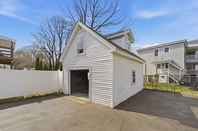 177 Chestnut St, Marlborough, MA 01752