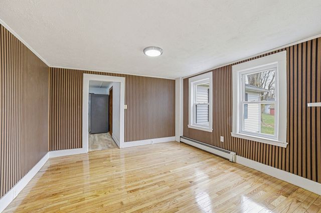 177 Chestnut St, Marlborough, MA 01752