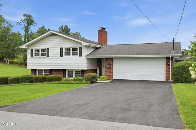 23261 Edgewood Drive, Bristol, VA 24202