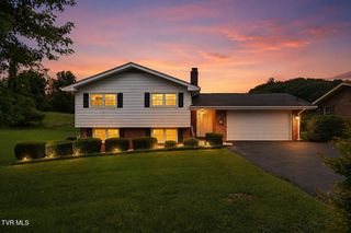 23261 Edgewood Drive, Bristol, VA 24202