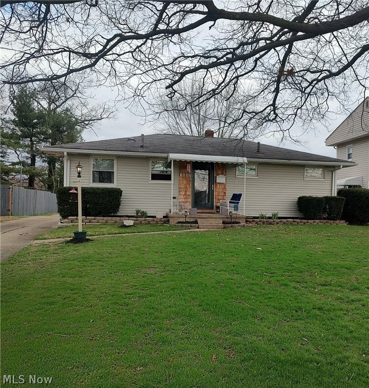 3605 Birchdale Road NW, Canton, OH 44708