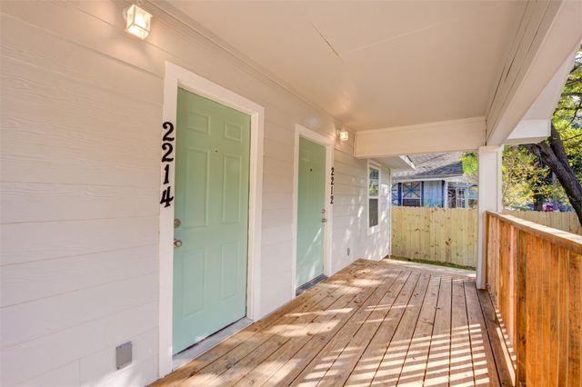 2214 Mckee Street, Houston, TX 77009