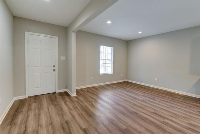 2214 Mckee Street, Houston, TX 77009