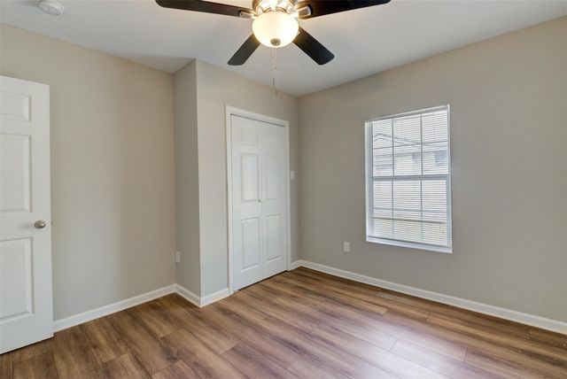 2214 Mckee Street, Houston, TX 77009