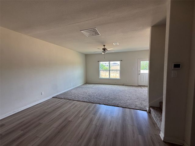 176 Banjo Trail, Newark, TX 76071