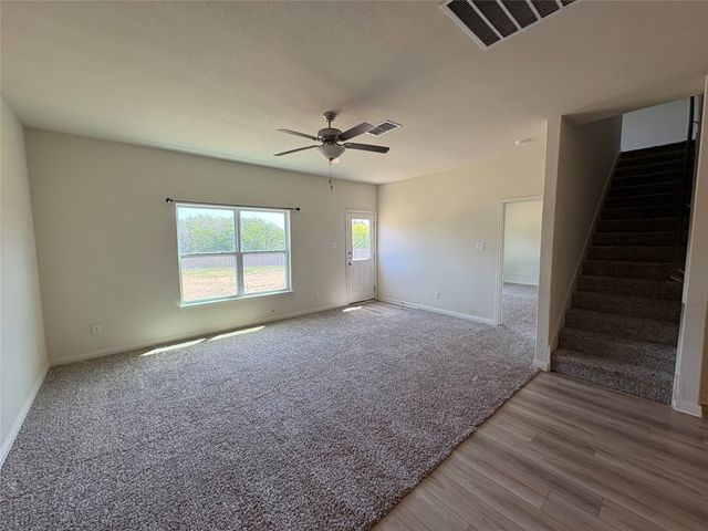 176 Banjo Trail, Newark, TX 76071