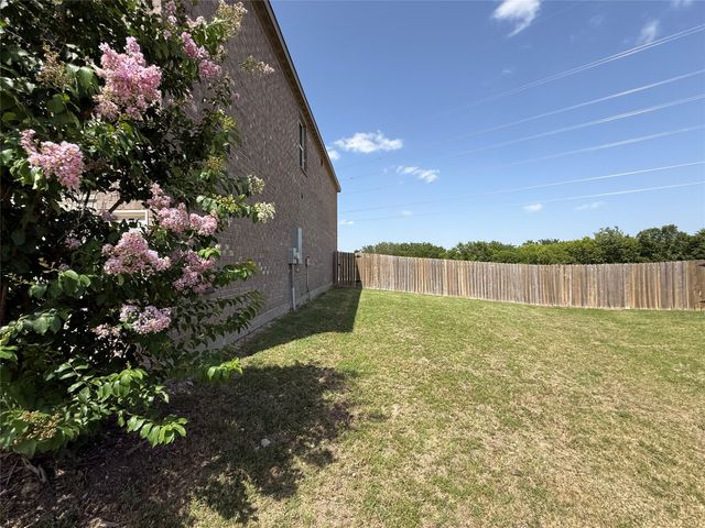 176 Banjo Trail, Newark, TX 76071