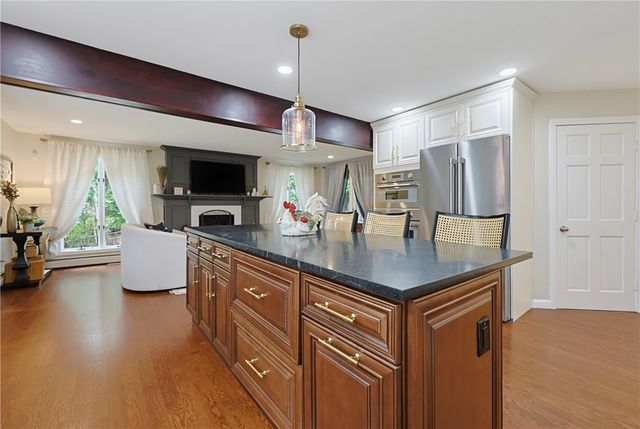 34 Georgiana Drive, Cumberland, RI 02864