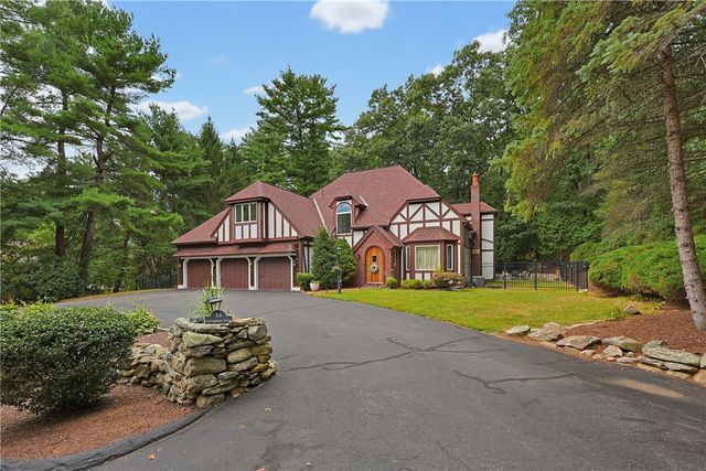 34 Georgiana Drive, Cumberland, RI 02864