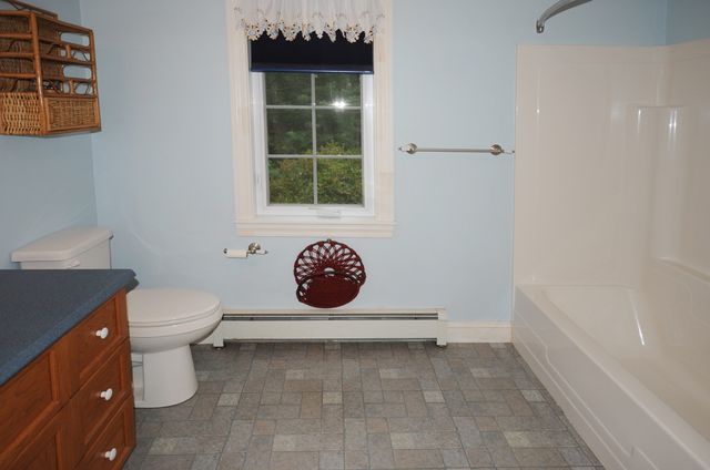 868 Main St, Wareham, MA 02576