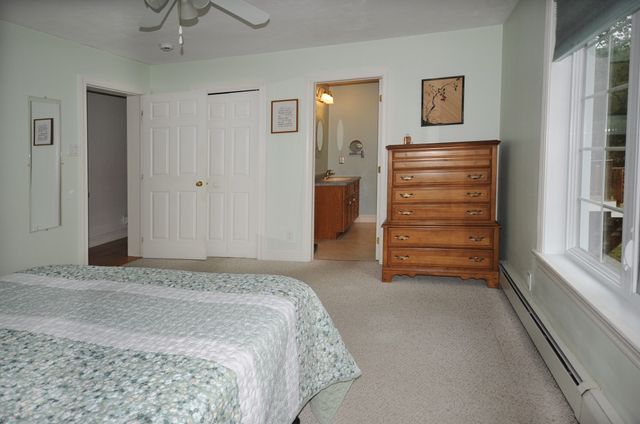 868 Main St, Wareham, MA 02576