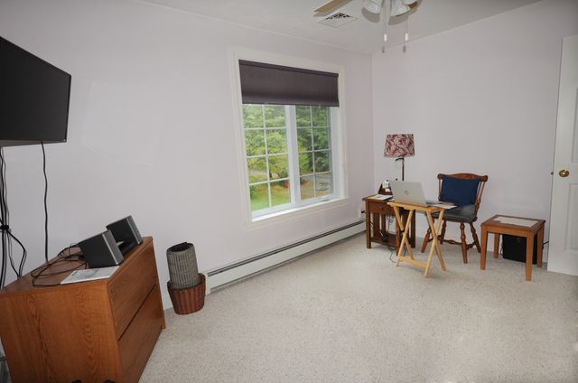 868 Main St, Wareham, MA 02576