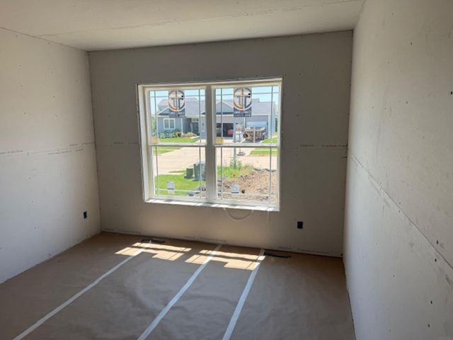 2729 Amber Valley Road, Cedar Falls, IA 50613
