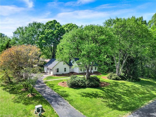 102 Cherokee Drive, Lexington, NC 27295