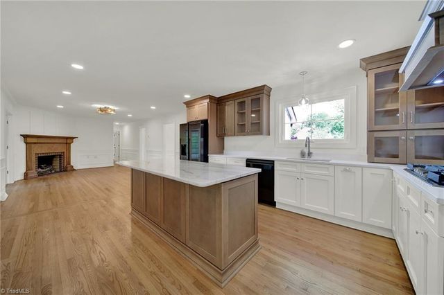 102 Cherokee Drive, Lexington, NC 27295