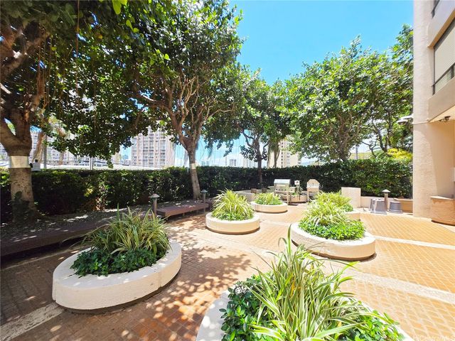 581 Kamoku Street PH4, Honolulu, HI 96826