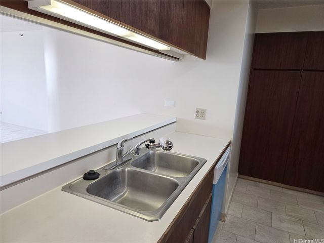 581 Kamoku Street PH4, Honolulu, HI 96826