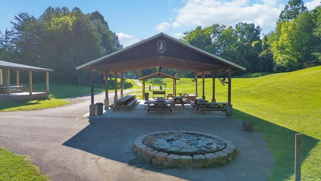 9 Star Trek Drive 4, Bronston, KY 42518