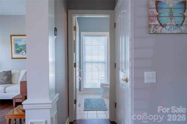 405 Matthews Estates Road, Matthews, NC 28105