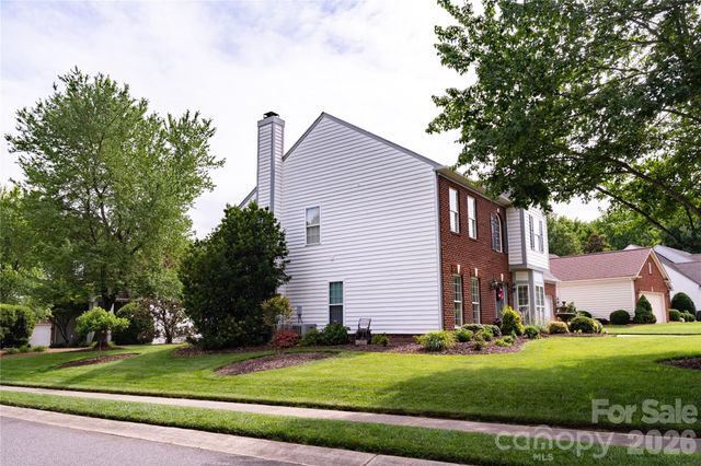 405 Matthews Estates Road, Matthews, NC 28105