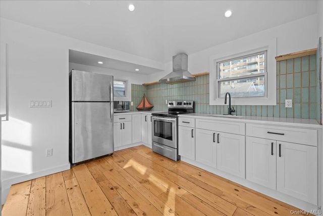 318A Beach 101st Street, Rockaway Park, NY 11694