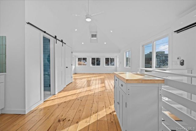 318A Beach 101st Street, Rockaway Park, NY 11694