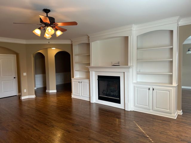 1768 Sandhurst Cove, Lexington, KY 40509