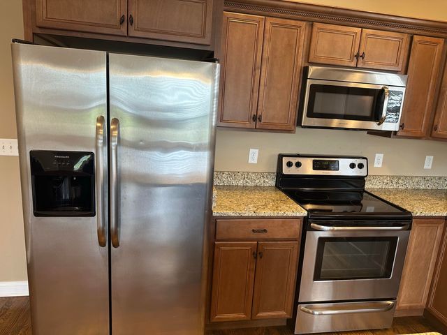 1768 Sandhurst Cove, Lexington, KY 40509