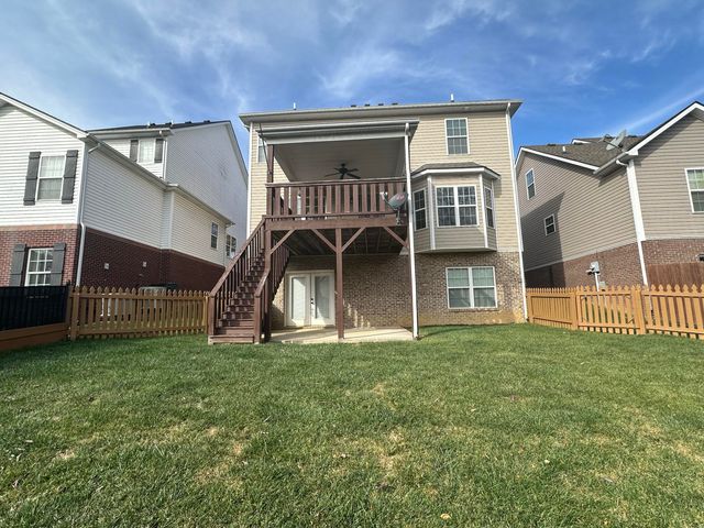 1768 Sandhurst Cove, Lexington, KY 40509