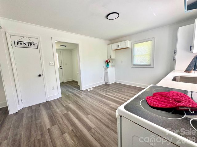 211 Cedar Drive NW, Concord, NC 28025