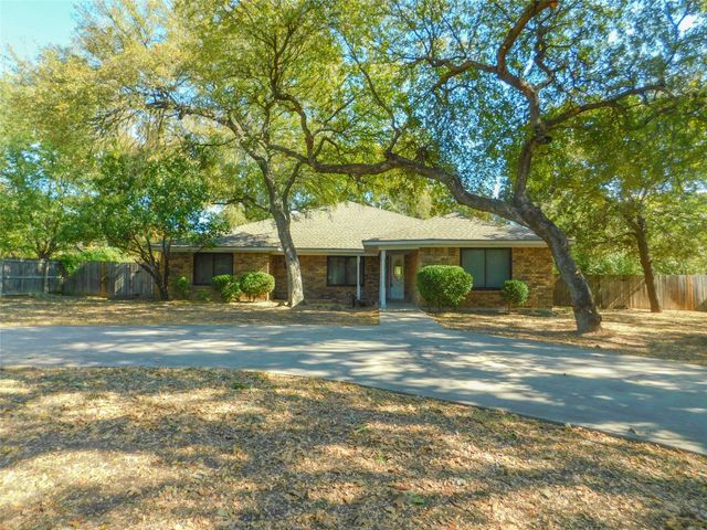 110 Carolyn Lane, Shady Shores, TX 76208
