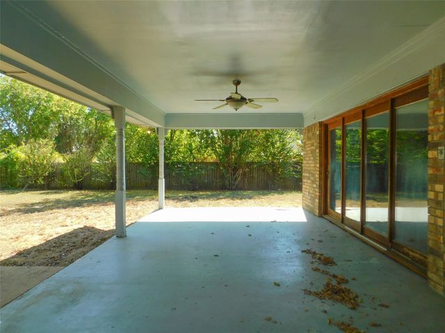 110 Carolyn Lane, Shady Shores, TX 76208