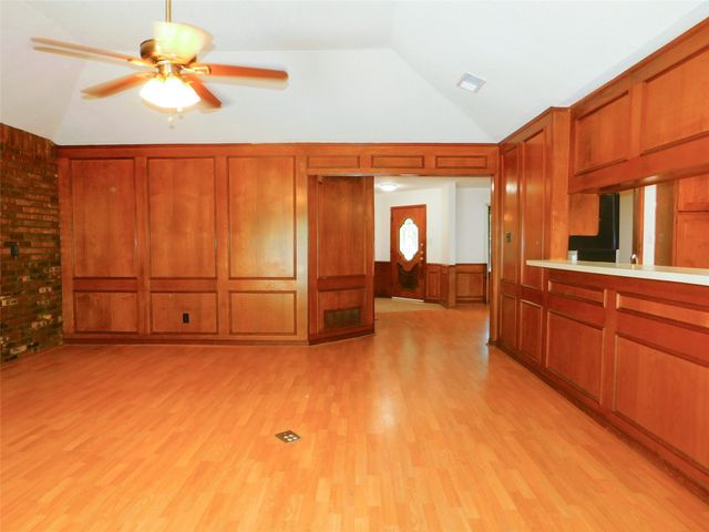 110 Carolyn Lane, Shady Shores, TX 76208