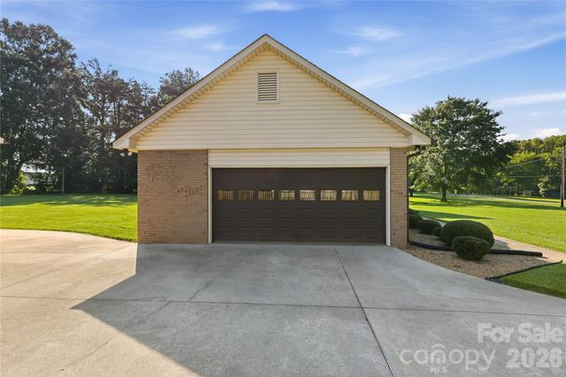 1035 Sides Road, Rockwell, NC 28138