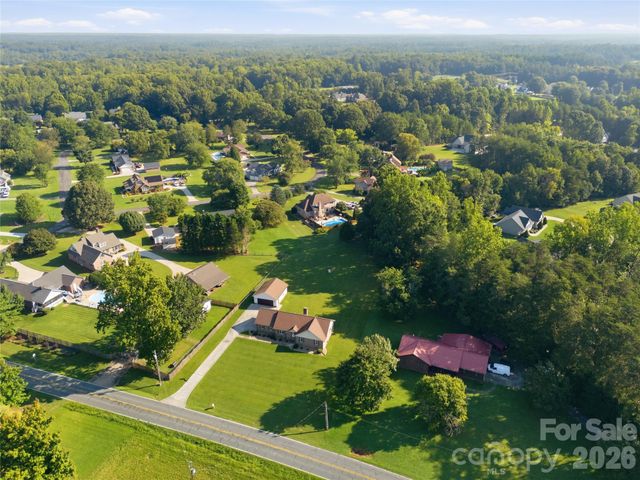 1035 Sides Road, Rockwell, NC 28138