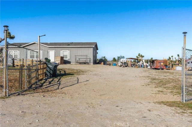 11074 Redwood, Pinon Hills, CA 92372