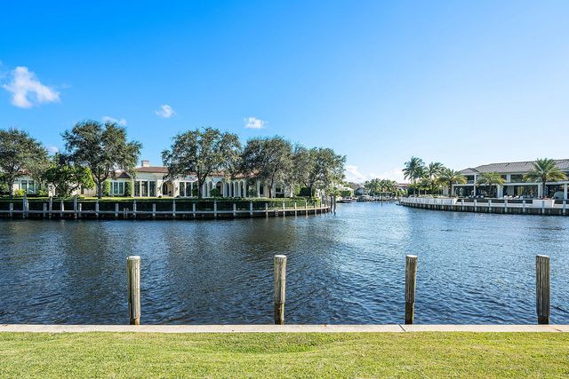 368 S Maya Palm Drive, Boca Raton, FL 33432