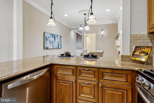 2106 FLEET ST, Baltimore, MD 21231
