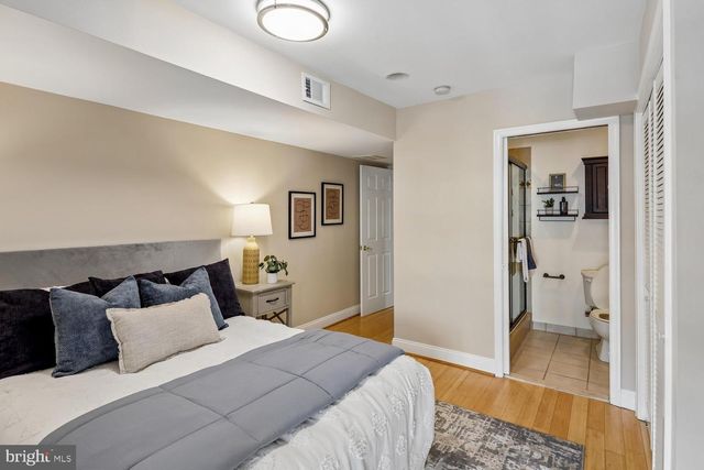 2106 FLEET ST, Baltimore, MD 21231