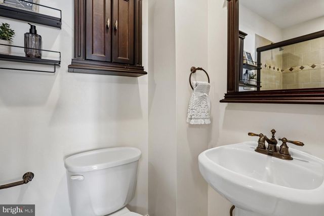 2106 FLEET ST, Baltimore, MD 21231