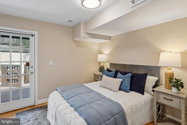 2106 FLEET ST, Baltimore, MD 21231