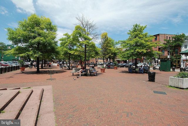 2106 FLEET ST, Baltimore, MD 21231