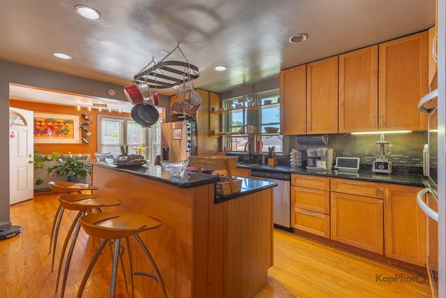1701 N Rutherford Avenue, Chicago, IL 60707