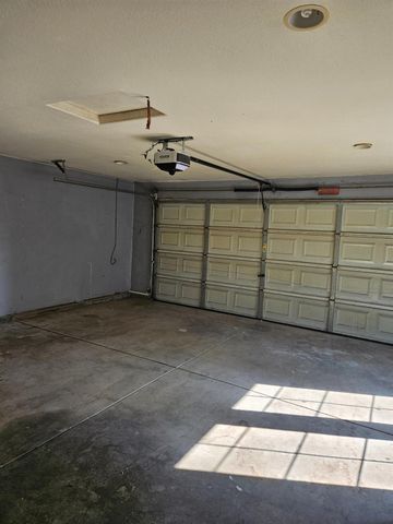 3308 Chandon Dr, Modesto, CA 95355