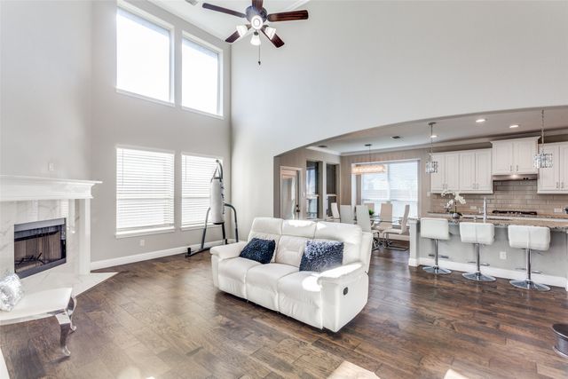 6829 Fire Dance Drive, Benbrook, TX 76126