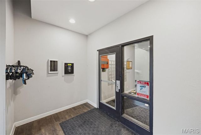 5696 Kingsbury Avenue 102, St Louis, MO 63112