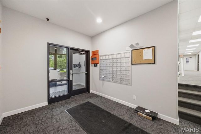 5696 Kingsbury Avenue 102, St Louis, MO 63112