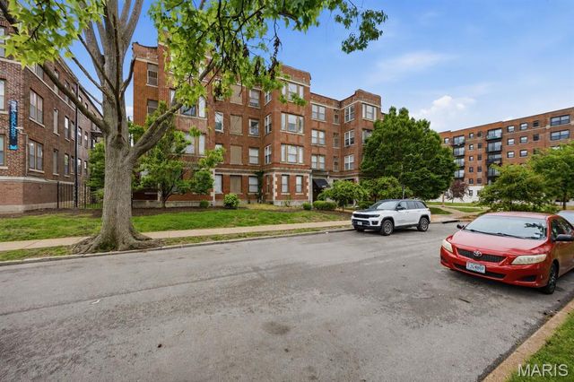 5696 Kingsbury Avenue 102, St Louis, MO 63112