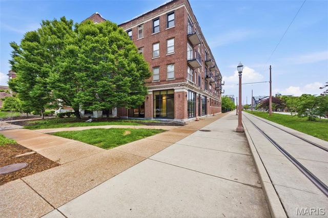 5696 Kingsbury Avenue 102, St Louis, MO 63112
