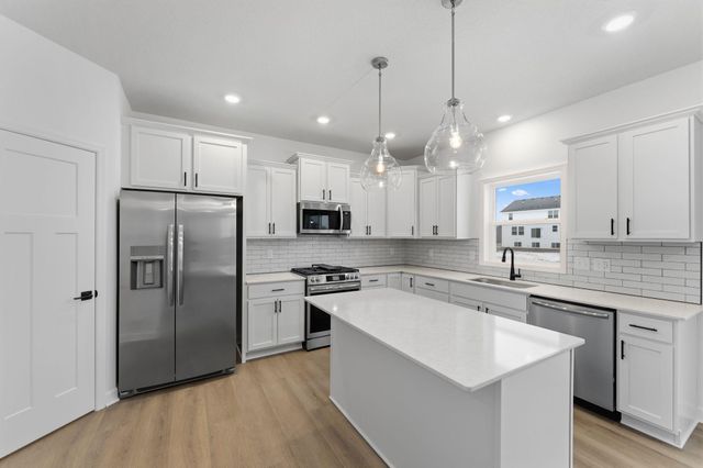 18548 Lincoln Street NW, Elk River, MN 55330